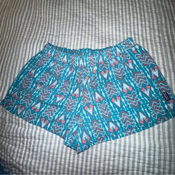 Patagonia Pants - Patagonia Women's‎ Barely Baggies Shorts - 2½" Small STY57042